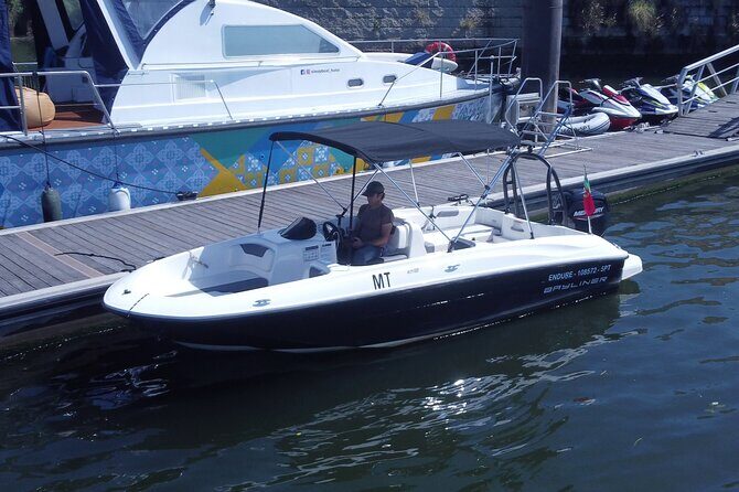Boat Trip in Douro Porto - Downriver navigation: where the city turns into a story