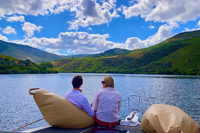 Douro River Cruise - Private River Cruise - Pinhão 1 Hour - Your captain’s role: stories, not a script