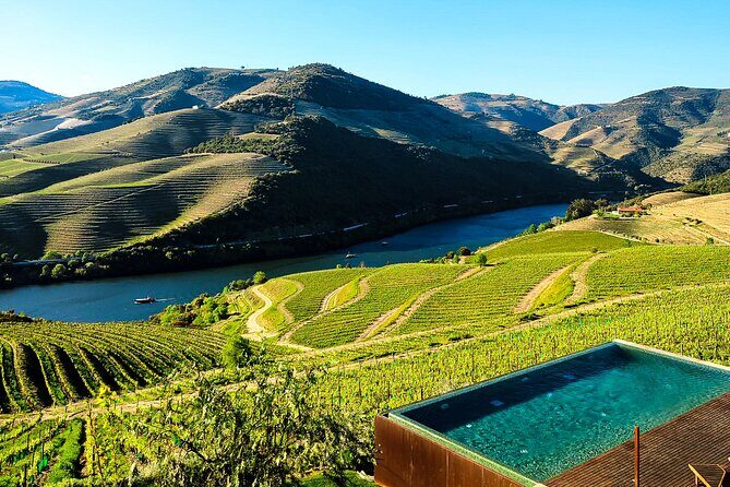 Douro | Roots & History - Tour with a local - Lunch in Cumieira: traditional food, family hosting, and the 1700s house feel
