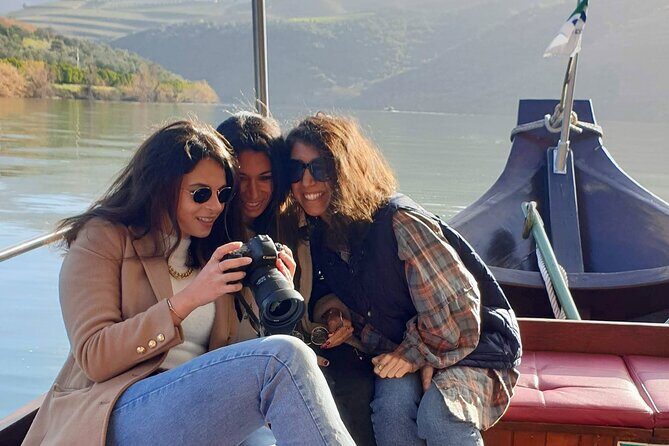 Douro Valley-Expert Guide-Boat-Lunch-Tastings-Offer wine bottle - Who this Douro day tour is best for
