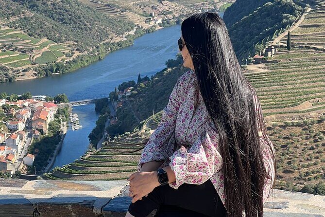 Douro Valley Luxury Wine Tour: 3 Estates, Cruise & Gourmet Dining - São Cristóvão viewpoint stop: quick photo time with poet history