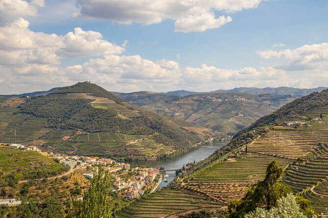 Douro Valley: private tour with lunch and wine estate all inclusive - FAQ