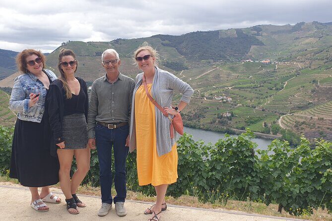 Douro Valley Tour Wine and breathtaking views - Casa de Mateus: optional palace time for non-wine fans