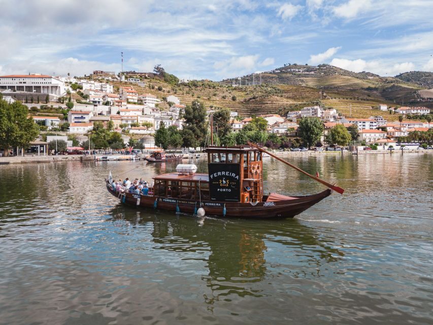 From Pinhão: Douro Valley Rabelo Boat Tour with Audio Guide - The Eiffel Bridge Moment: A Landmark You’ll Recognize