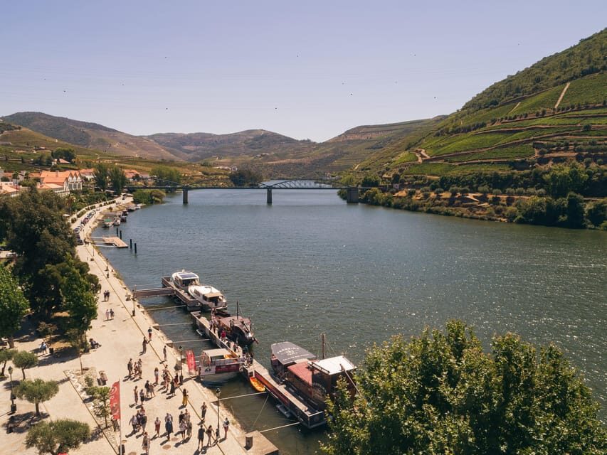 From Pinhão: Douro Valley Rabelo Boat Tour with Port Wine - Up-River Views: Quinta do Bomfim, Ventozelo, and Romaneira