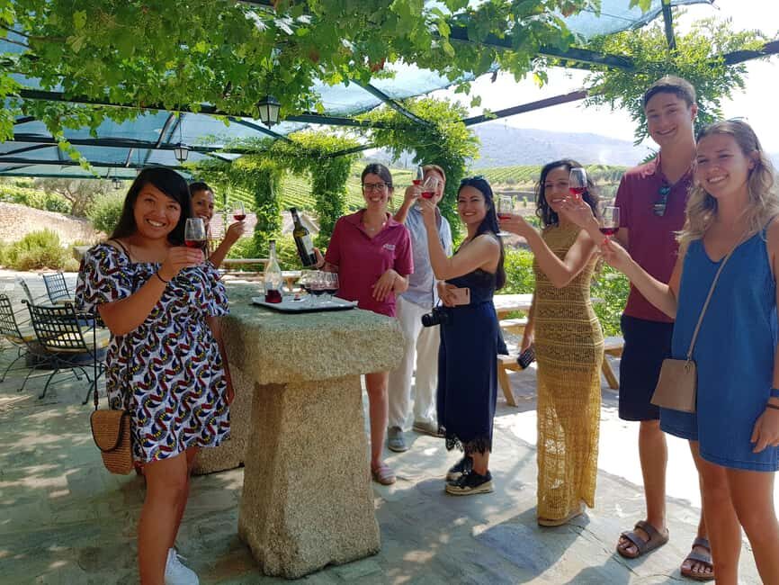 From Porto: Douro Valley 3 Vineyards Tour with Lunch - The sightseeing window: viewpoints and river time
