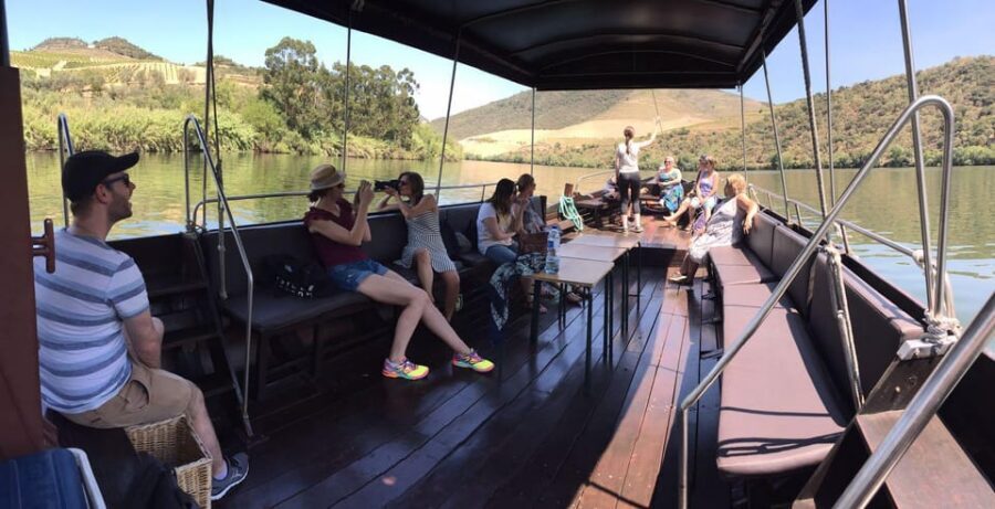 From Porto: Douro Valley Tour with Tastings, Boat & Lunch - Porto to the Douro Valley: why this tour format works