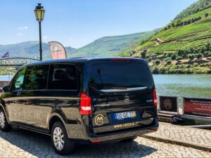 From Porto: Douro Valley w/ Boat Tour, Wine Tasting & Lunch - Peso da Régua Break and View Time: River Views Without the Rush