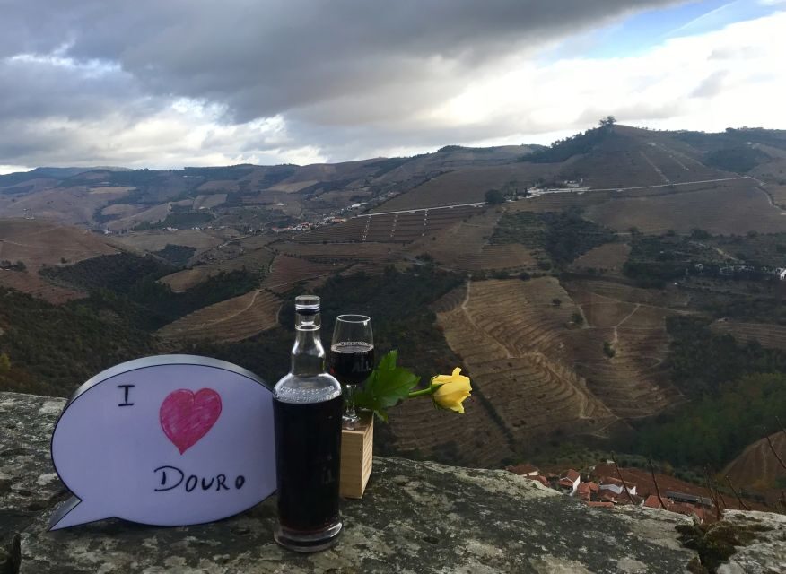 From Porto: Private Douro Valley Tour with Cruise and Wine - Pinhão and the Train Station: A Quick Stop That Really Pops