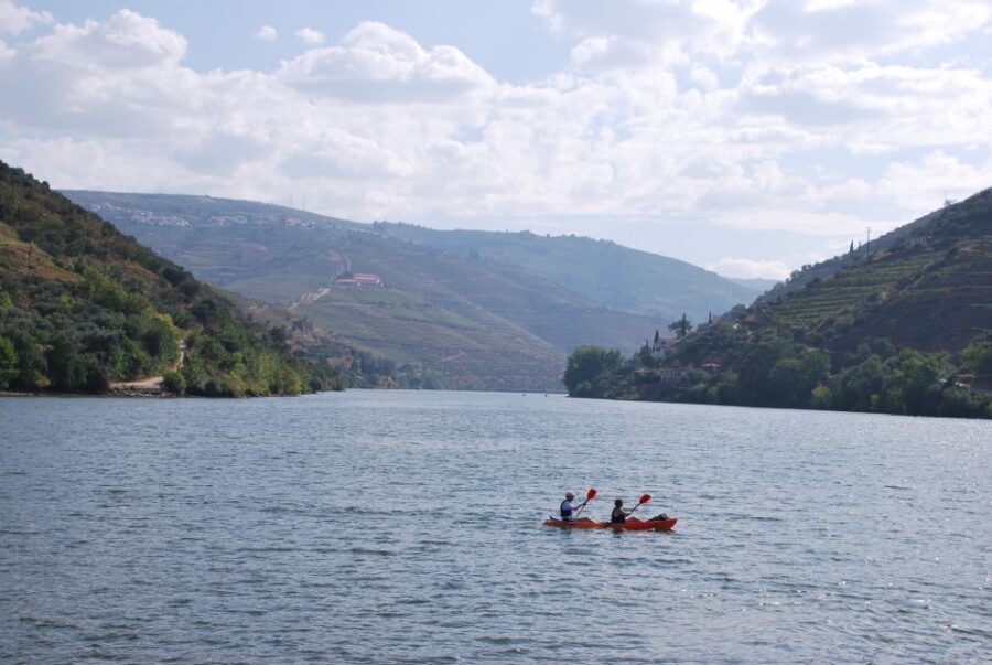 Pinhão: 4 Hour Douro Valley Kayak Rental - Launching onto the Duoro Valley: Your First Minutes Matter