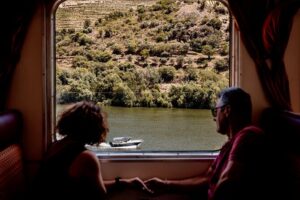 Pinhão: Douro River Cruise with Lunch Included - Foz Tua to Pinhão: What the Return Train Adds (and Why Tiles Matter)