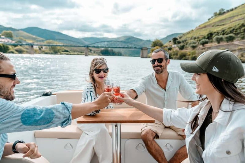 Pinhão: Douro River Solar Boat Tour with Wine Tasting - What the 1-hour cruise actually feels like onboard