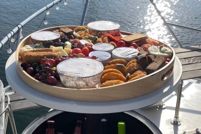 Port : 6 bridges tour with Portuguese custard tart & Port wine - Group size, boat feel, and the difference between a cruise and a tour