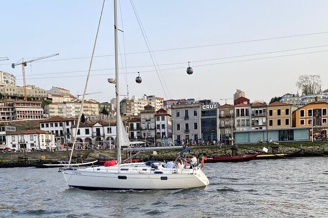 Port : Douro River Cruise (2 h) – Wine & Scenic Views - From Afurada’s Marina to Smooth Sailing: Getting Set for Porto