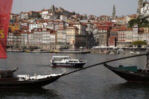 Port : Private Cruise in the Douro — 6 Bridges & Sunsets - The 6 bridges of Porto and Gaia: engineering you can actually feel