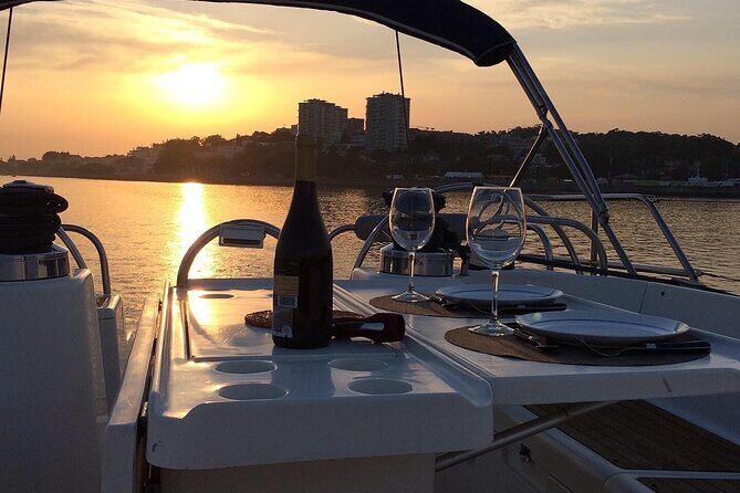 Port : Sail, Sip & Savor : Douro Boat Tour With Wine Tasting - Dom Luís I Bridge: the iconic metal bridge you’ll feel from your seat