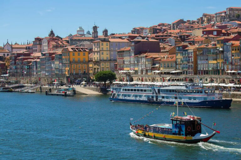 Porto: 50-Minutes Rabelo Boat Cruise on the Douro River - Meeting at Cais de Embarque Near Restaurante Bacalhoeiro