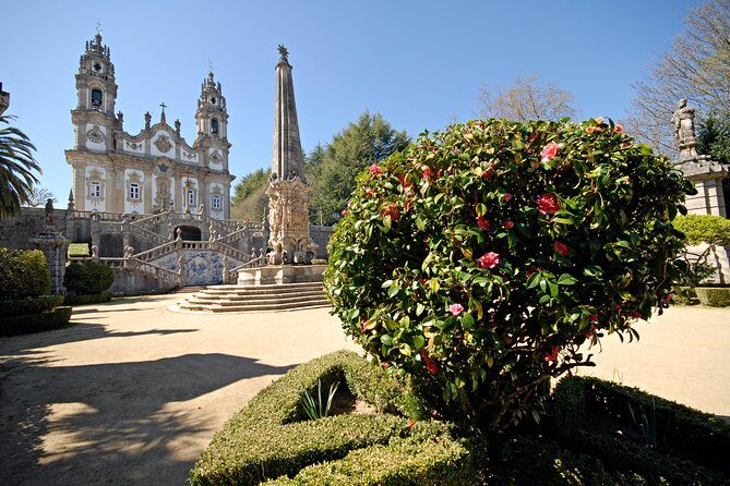 Porto: Day Trip to Douro including lunch and Rivercruise - The viewpoint stop: São Leonardo da Galafura at 640 meters