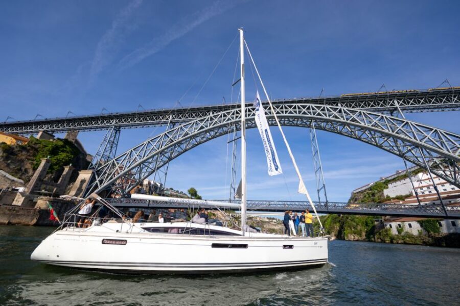 Porto: Daytime or Sunset Douro River Sightseeing Cruise - The one possible drawback to plan around