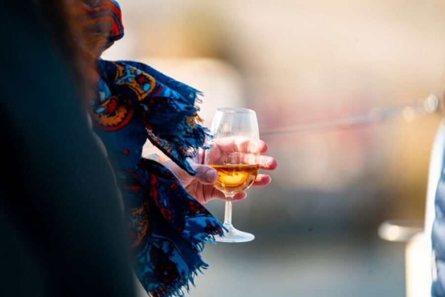 Porto: Daytime or Sunset Douro River Sightseeing Cruise - Photo strategy: how to get better shots in a short window
