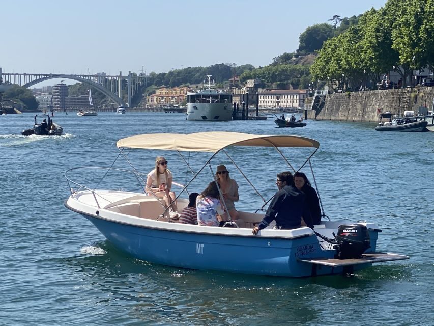 Porto: Douro River Boat Cruise with Port Wine Tasting - Wine on deck: what the tasting experience is really like