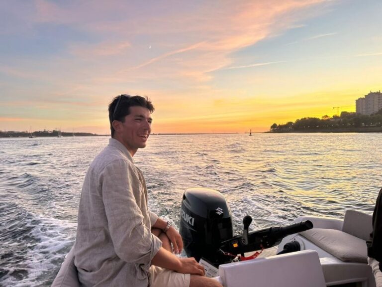 Porto: Douro River Boat Cruise with Port Wine Tasting - The first 5 minutes: safety brief, then you’re moving