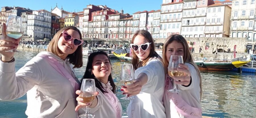 Porto: Douro River Boat Tour w/ Portuguese Wines & Tasting - How the Cruise Is Structured During the 2 Hours
