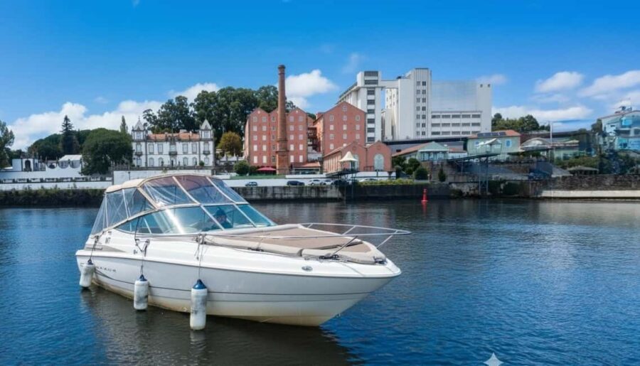Porto: Douro River Boat Tour with Port Wine Tasting - Boarding at Marina do Freixo: Easy Start in Porto