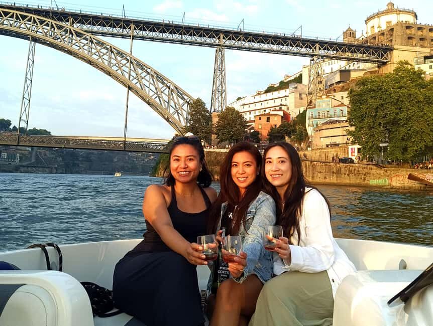 Porto: Douro River Boat Tour with Port Wine Tasting - Duration and Timing: 1.5 to 2 Hours That Fits Real Schedules