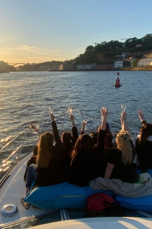 Porto: Douro River Cruise / Welcome Drink/with sunset option - Sunset Option: Chasing That Atlantic Glow Over the Douro Estuary