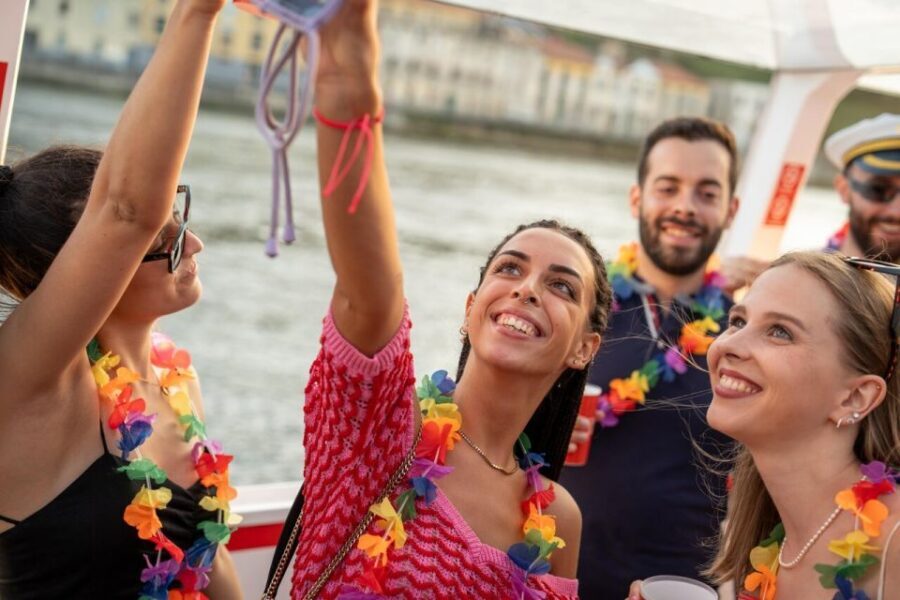 Porto: Douro River Party Boat with Sunset Option & 6 Bridges - DJ energy and the sunset option: when the timing feels perfect
