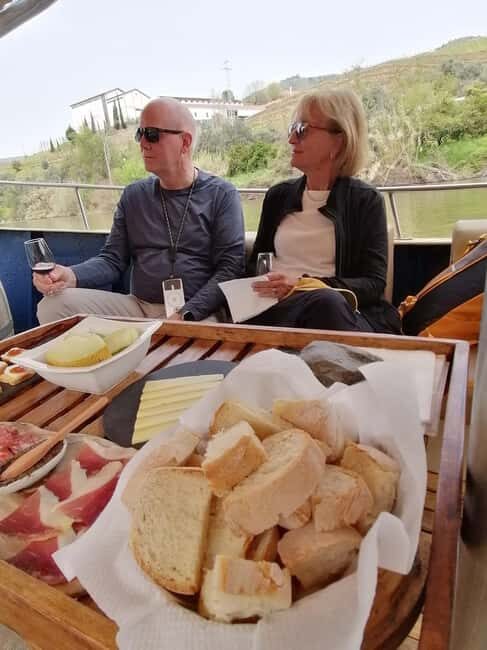 Porto: Douro Valley, 2 Wineries, Lunch, and 1-Hour Boat Tour - Douro Valley day trips: what makes this one work from Porto
