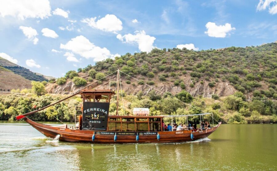 Porto: Douro Valley History & Wine Tour with Cruise & Lunch - Lunch in the Douro: 3 Courses With Real Wine Pairing