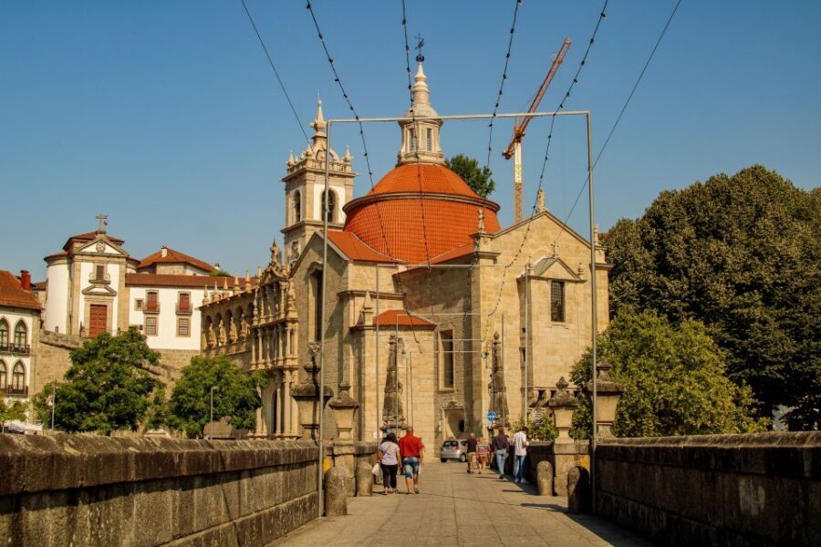 Porto: Douro Valley History & Wine Tour with Cruise & Lunch - Getting Back to Porto: The Easy Add-On Walking Tour