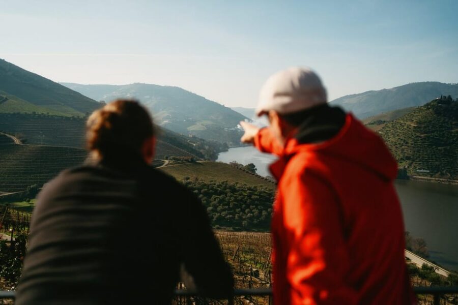 Porto: Douro Valley Tour with 2 Wineries, Lunch and Cruise - First winery stop: Port wine tastings in a more personal setting