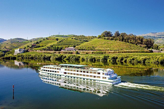 Porto: Douro Valley Wine Tour Including Lunch - Lunch in the Douro Valley: a full Portuguese meal with wine