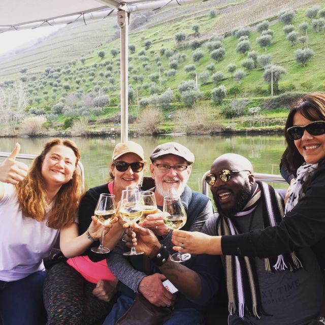 Porto: Douro Valley with Small Wineries, Lunch and Boat Tour - Lunch at a winery vs. traditional Portuguese restaurant