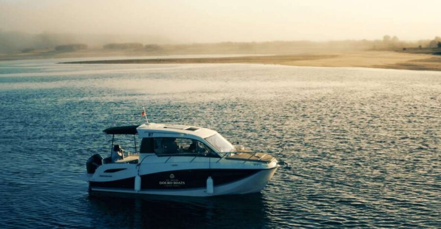 Porto: Private Boat Tour in Douro River - Porto and Gaia from the water: the six-bridge route