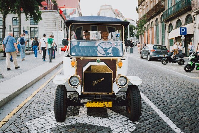 Porto: Private Tour to the Historic Center in a Classic Car - Luís I Bridge to Open the Route: Porto’s Best First Wow