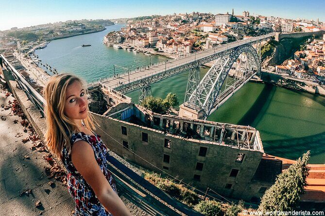 Porto: Private Tour to the Historic Center in a Classic Car - Porto Customs House on the Douro: River Views and Museum Time