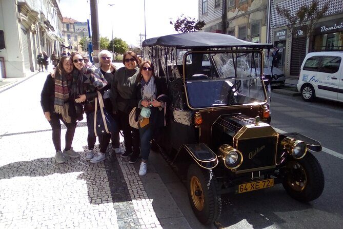 Porto: Private Tour to the Historic Center in a Classic Car - Electric Tram Museum: Getting a Feel for Porto’s Daily Life