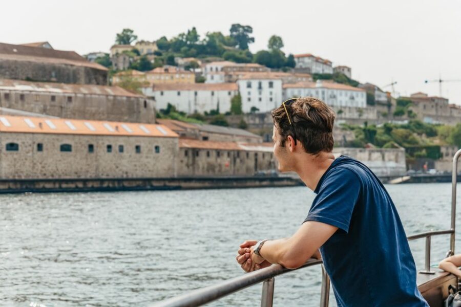 Porto: River Douro 6 Bridges Cruise - Foz do Douro ending: the sea-meets-river moment