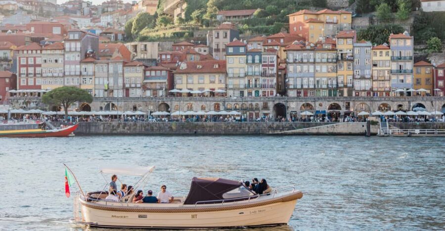 Porto: Six Bridges Douro River Cruise with Drinks - Sunset departures: golden hour light you can’t fake