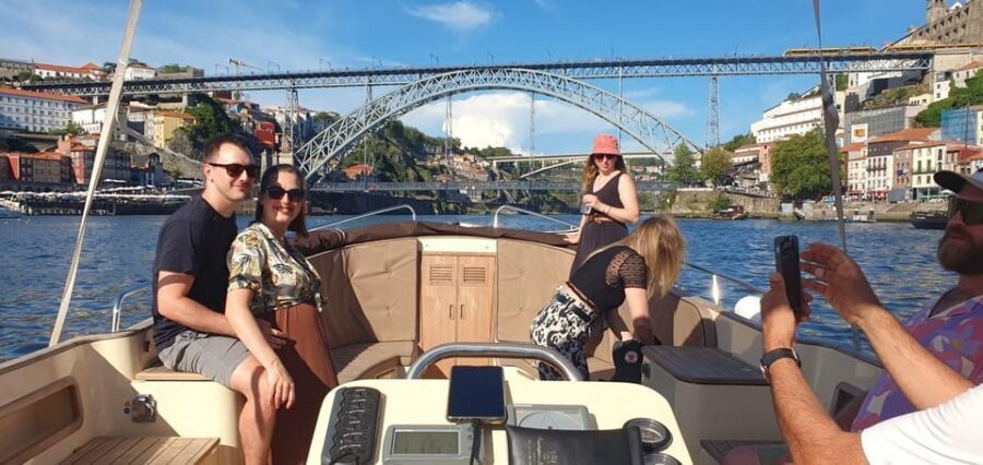 Porto: Six Bridges Douro River Cruise with Drinks - What to wear and how to get the best views
