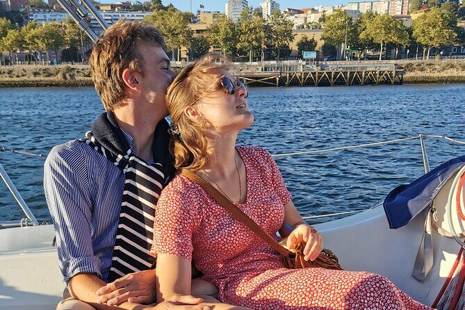 Porto: Sunset or Daytime, Charming Sailboat Cruise on the Douro River - Arrábida Bridge: the bold arch over the Douro