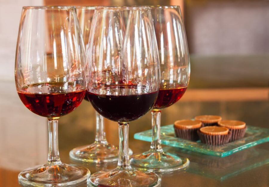 Porto: Tuk-Tuk Tour, Douro River Cruise, and Wine Tasting - Wine Tasting in Porto: Two Port Wines, Guided by the Winery Visit