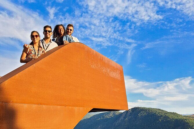 Private Douro and Porto 4x4 Tour with Wine Tasting and Boat Trip - Favaios and the Tua Valley: views that feel less staged