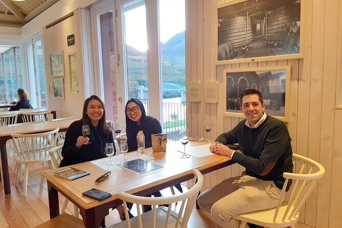 Private Douro Valley Tour with Sommelier, Lunch and Wine Tasting - Pickup, Timing, and the Drive: Getting Out of Porto Without Losing the Day