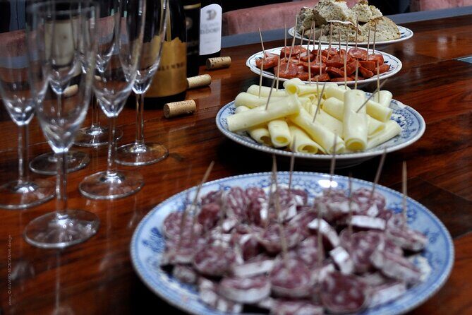Private Tour from Porto : Douro Valley and Green Wines - Quick Highlights
