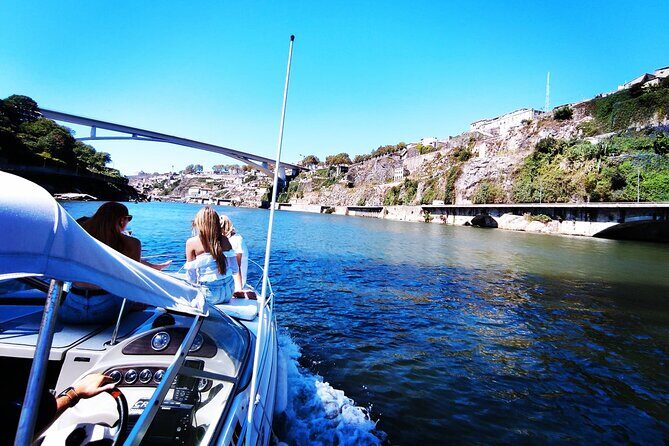 Private Tour of the Bridges and Douro River 2h, group price up to 6px - Porto’s Bridges Are Better From the Water Than From a Street